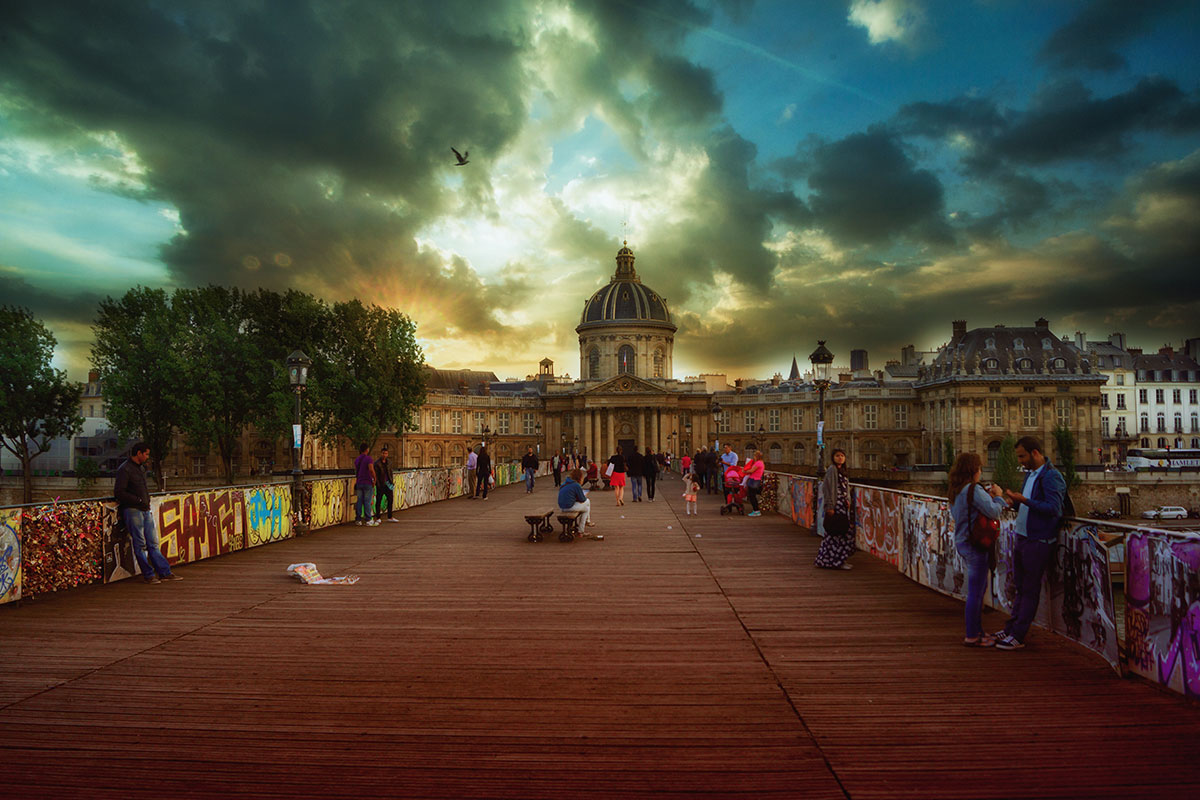 Landscape photography von Florian Doering von Brücke in Paris - Frankreich
